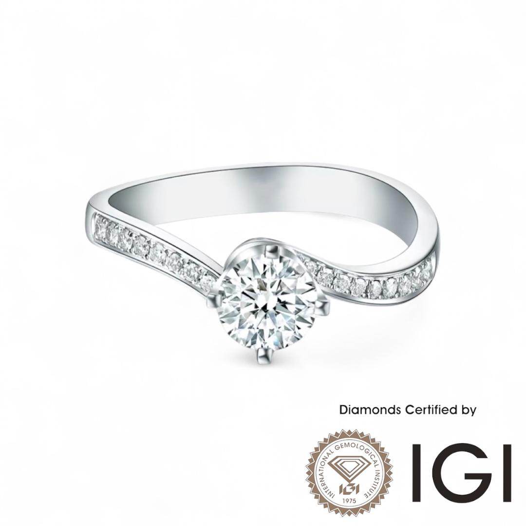 ASH029 Sidestone Lab Grown Diamond Ring D VVS1 VVS2 3EX IGI Certified - Madison Avenue Diamond