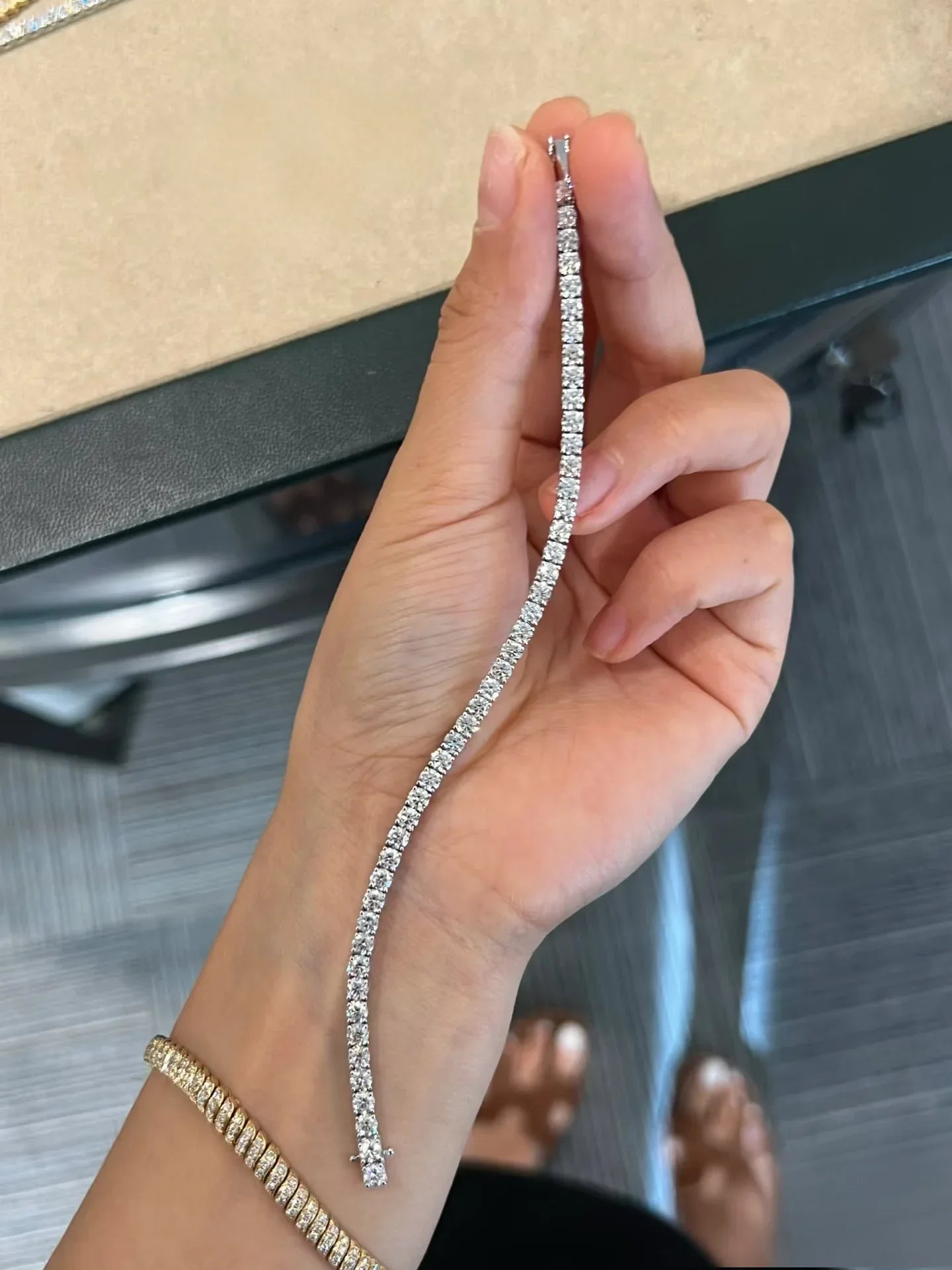 For customer #188029 : Tennis Bracelet 18K, 14K, 0.12ct / 0.15ct per stone, 17cm