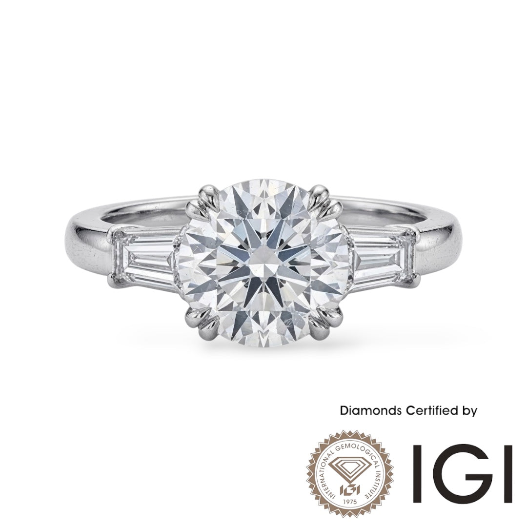 AME071 Sidestone Lab Grown Diamond Ring D, VVS1, VVS2, 3EX IGI Certified