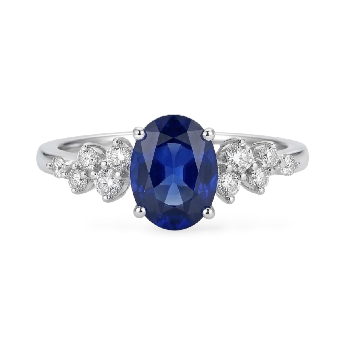 Anello AMI072B con Zaffiro Blu Ovale Coltivato in Laboratorio e Pietre Laterali
