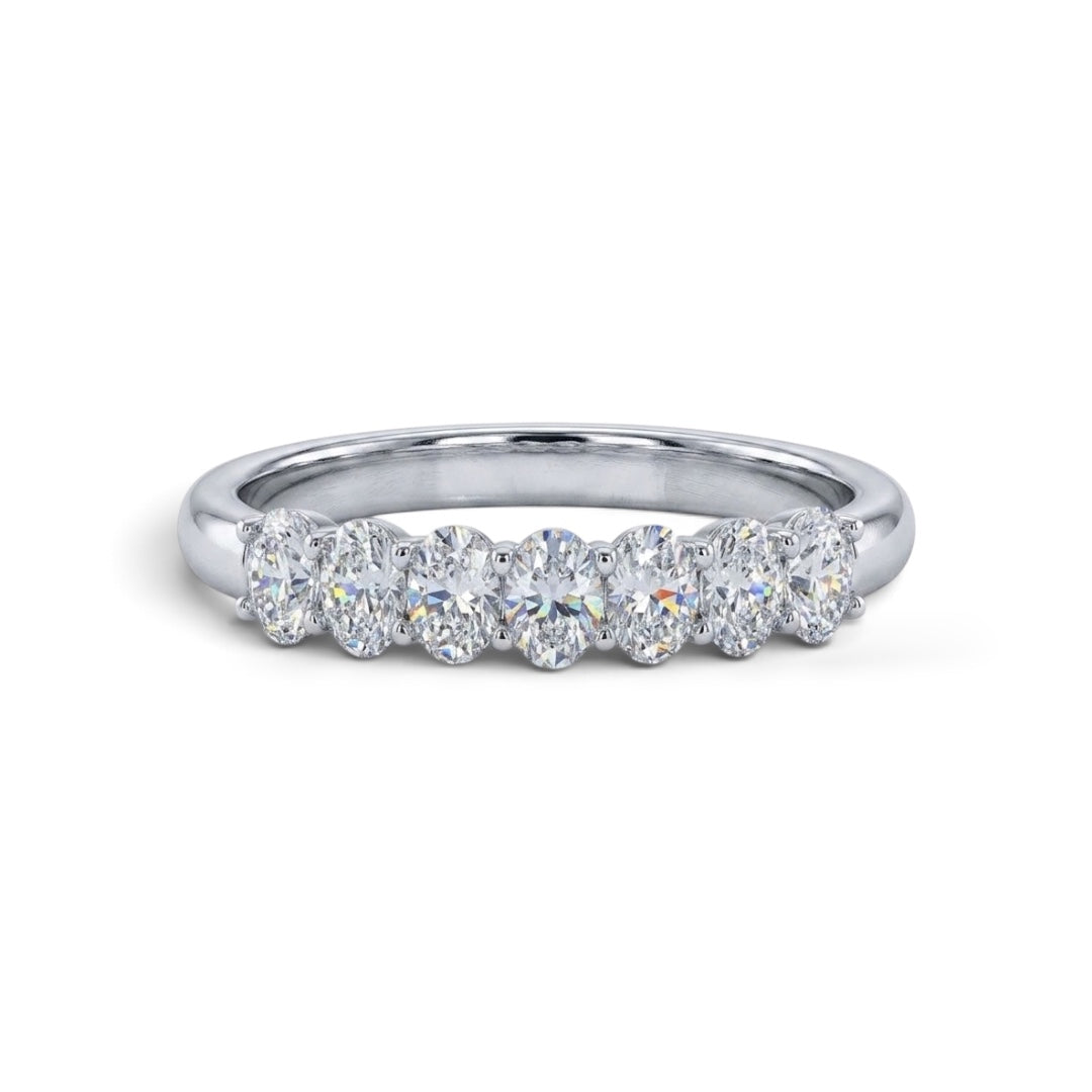 AME052 0,1ct (3,6mm) Anello Taglio Ovale *Half* Eternity in Diamanti Lab Grown D-F VS-VVS 2EX